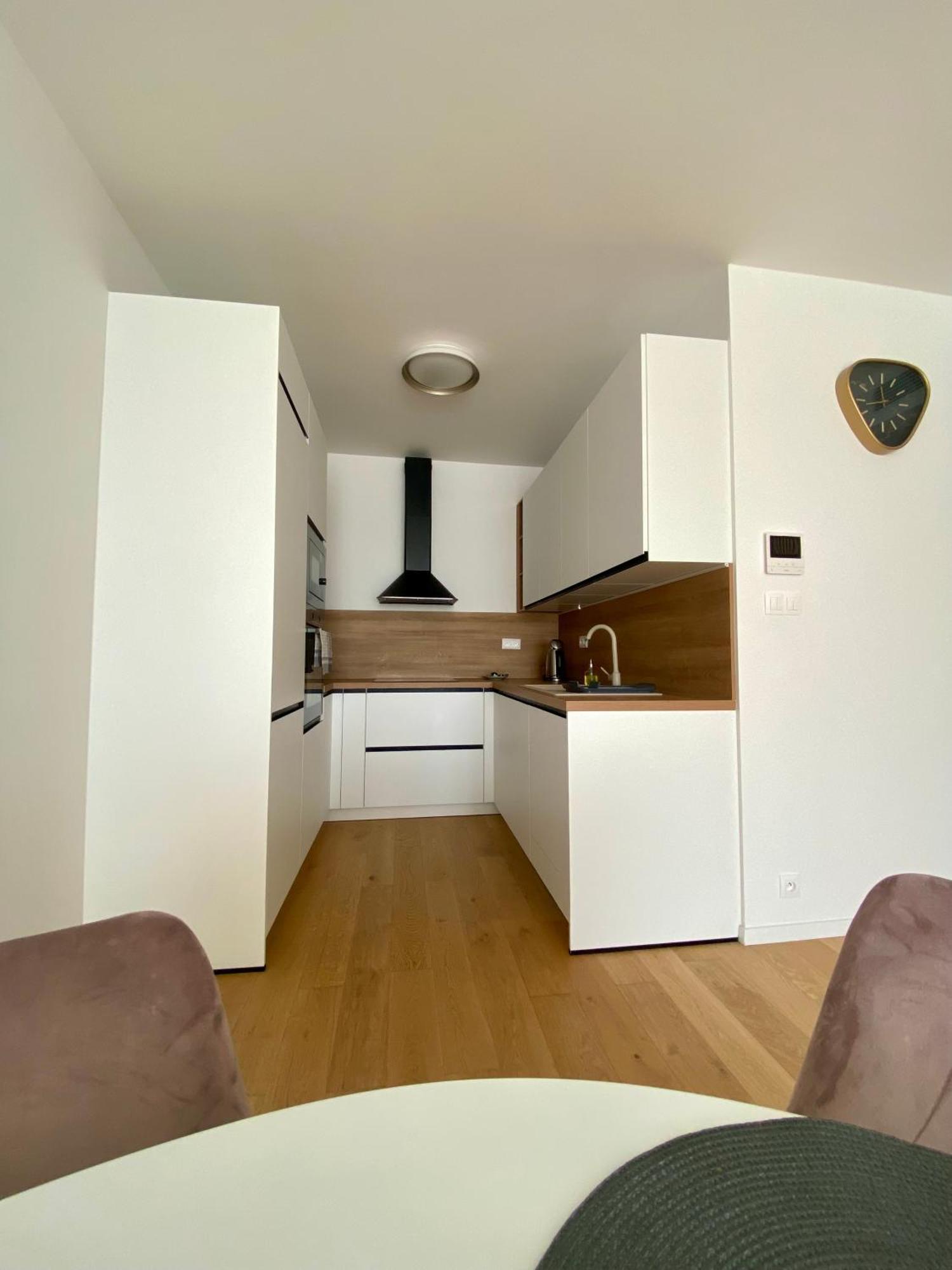 ברטיסלאבה Danubius Apartments חדר תמונה