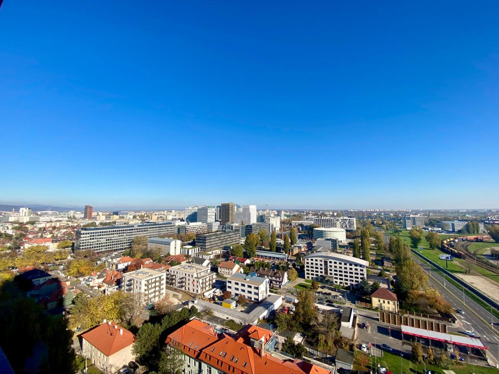 ברטיסלאבה Danubius Apartments מראה חיצוני תמונה